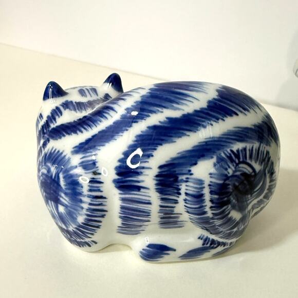 3 Vintage Blue & White Ceramic Chinese Lucky Cats Figurines MCM Oriental Decor - Picture 8 of 11